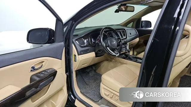 Kia The New Carnival 2018 Черный из Кореи, фото 2