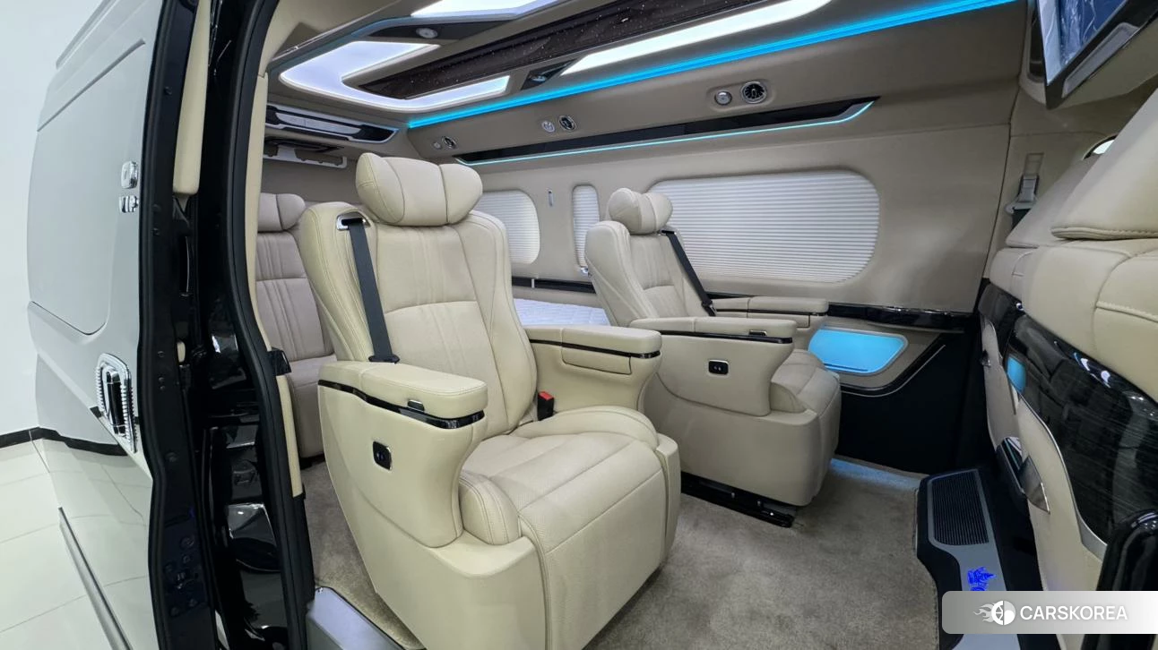 Toyota Hiace 2026 Черный из Китая, фото 2