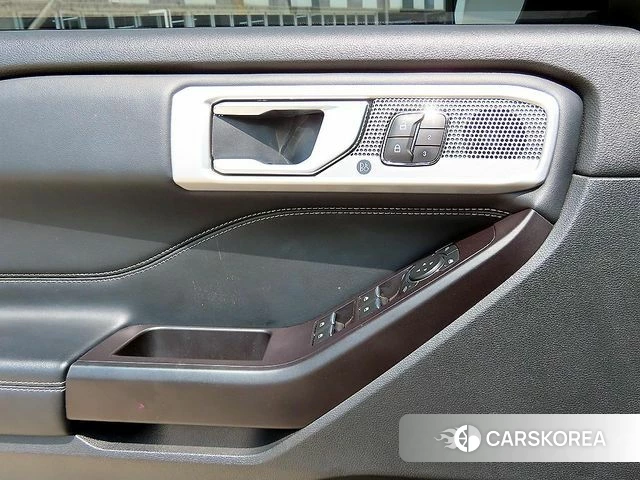 Ford Explorer 6th Generation 2020 Белый из Кореи, фото 2
