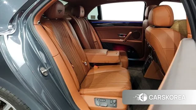 Bentley Flying Spur 2nd Generation 2018 Серый из Кореи, фото 2