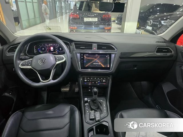 Volkswagen Tiguan second Generation 2023 Серый из Кореи, фото 2