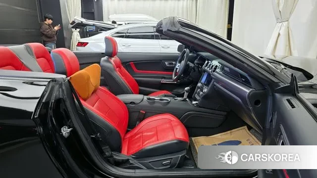 Ford Mustang 2019 Черный из Кореи, фото 2