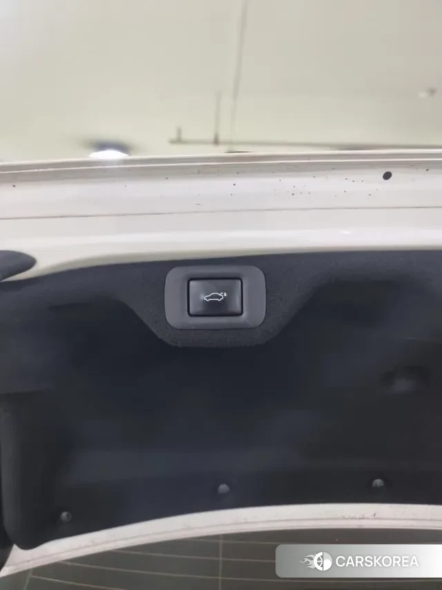 Lexus ES300h 7th generation 2020 Белый из Кореи, фото 2