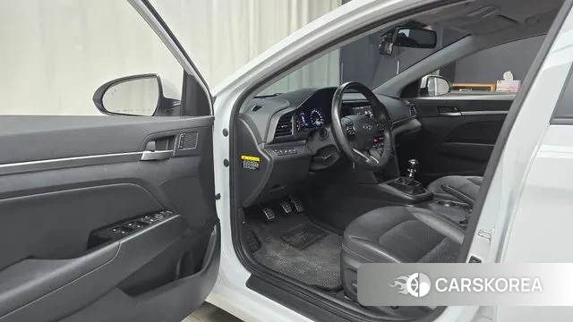 Hyundai The New Avante AD 2019 Белый из Кореи, фото 2