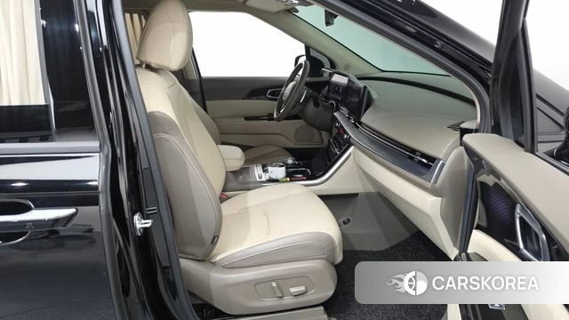 Kia Carnival 4th generation 2023 Черный из Кореи, фото 2