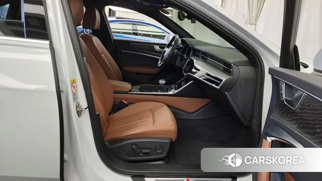 Audi A6 (C8) 2021 Белый из Кореи, фото 2