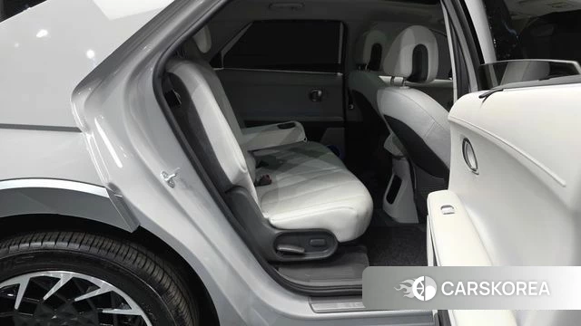 Hyundai Ionic 5 2024 Серебристо-серый из Кореи, фото 2