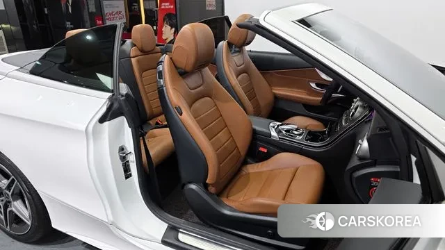 Mercedes-Benz C-Class W205 2021 Белый из Кореи, фото 2