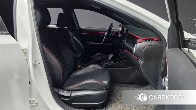 Kia The New K3 2nd generation 2021 Белый из Кореи, фото 2
