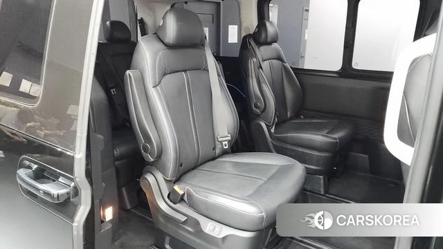 Hyundai Staria 2021 Черный из Кореи, фото 2