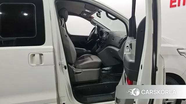 Hyundai The New Grand Starex 2019 Белый из Кореи, фото 2