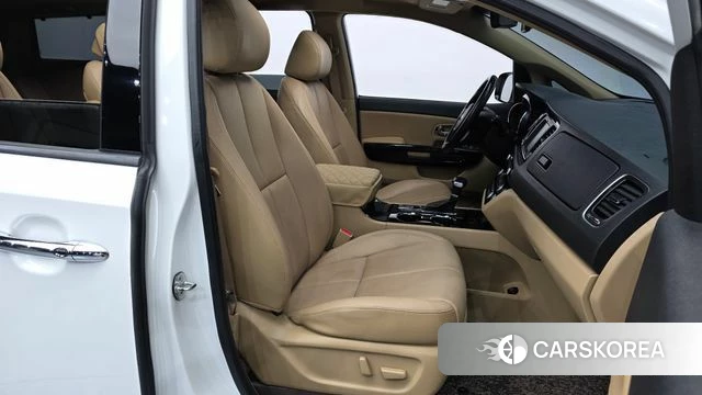 Kia The New Carnival 2019 Белый из Кореи, фото 2