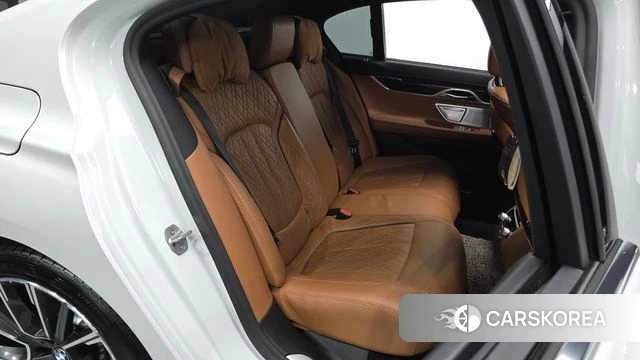 BMW 7 Series (G11) 2020 Белый из Кореи, фото 2