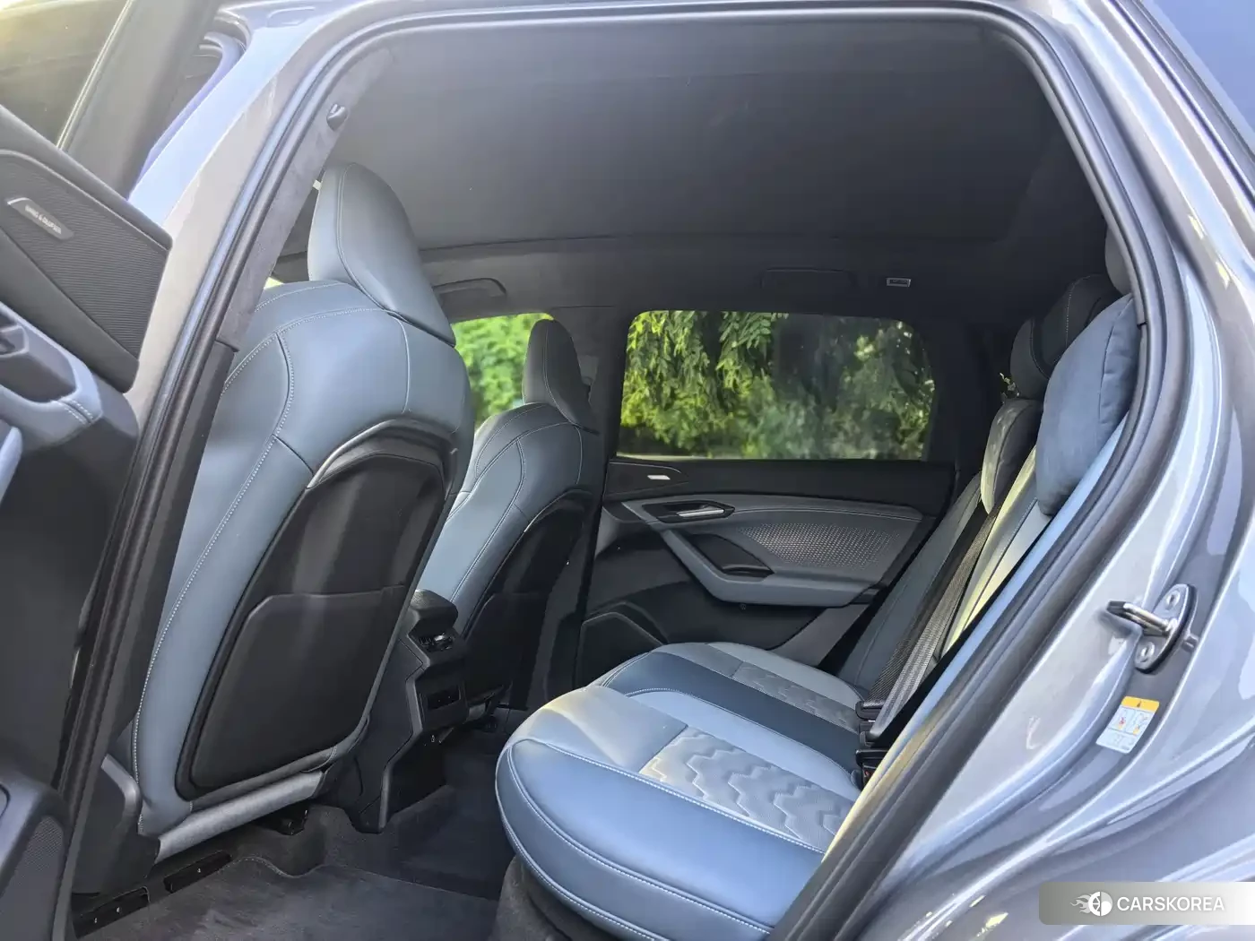 Audi Q6L e-tron 2025 Silver/gray из Китая, фото 2