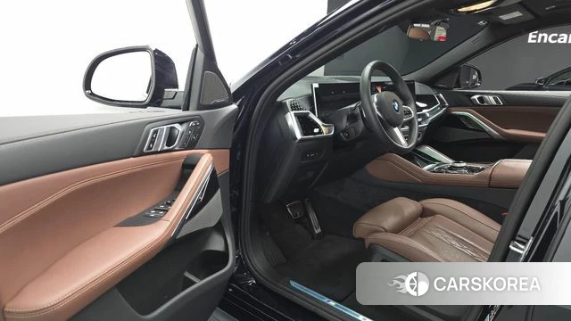 BMW X6 (G06) 2025 Черный из Кореи, фото 2