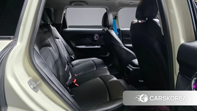 Mini Cooper Clubman 2019 Белый из Кореи, фото 2