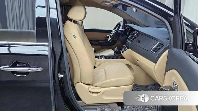 Kia All New Carnival 2018 Черный из Кореи, фото 2