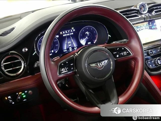 Bentley Bentayga 2022 Белый из Кореи, фото 2