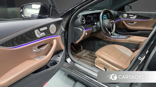 Mercedes-Benz E-Class W213 2022 Черный из Кореи, фото 2