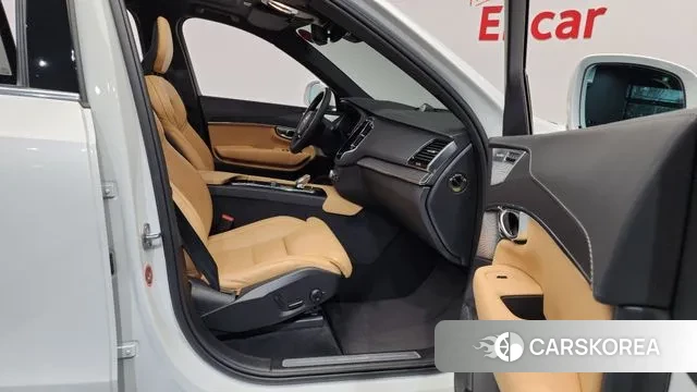 Volvo XC90 second Generation 2024 Белый из Кореи, фото 2