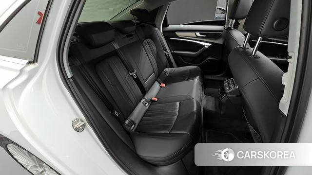 Audi A6 (C8) 2020 Белый из Кореи, фото 2