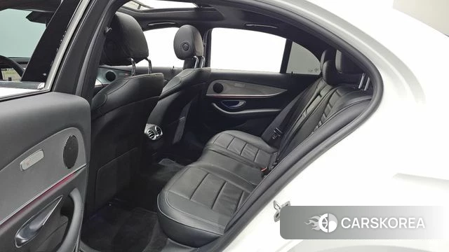 Mercedes-Benz E-Class W213 2019 Белый из Кореи, фото 2