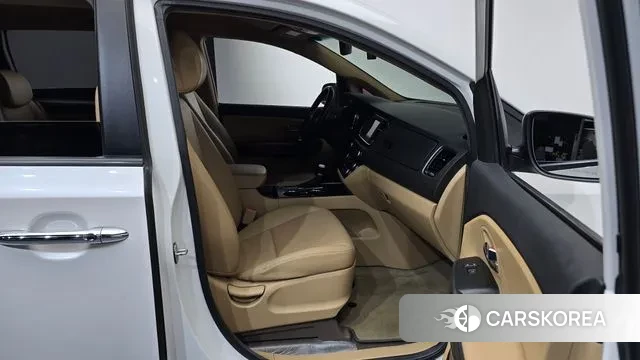 Kia The New Carnival 2020 Белый из Кореи, фото 2