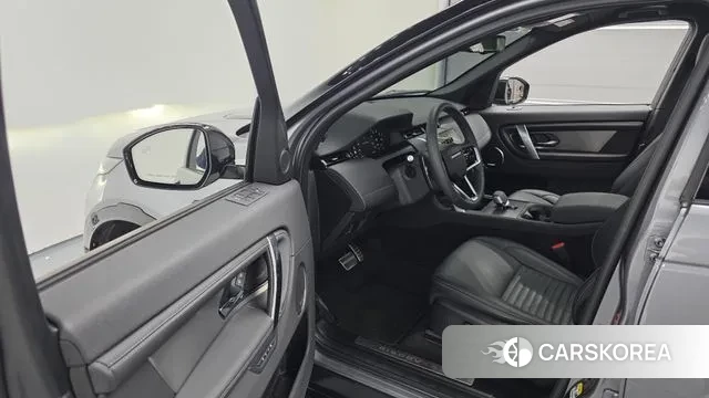 Land Rover Discovery Sports 2nd Generation 2024 Серый из Кореи, фото 2