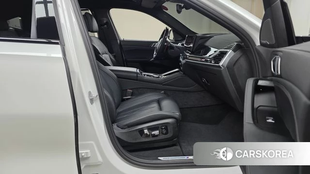 BMW X6 (G06) 2025 Белый из Кореи, фото 2