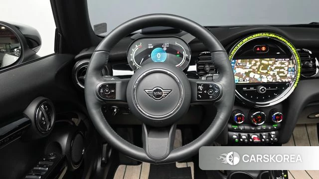 Mini Cooper Convertible 2024 Белый из Кореи, фото 2