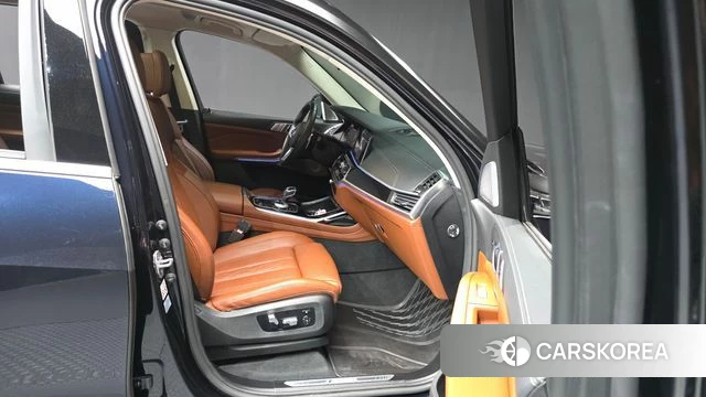 BMW X7 (G07) 2020 Черный из Кореи, фото 2