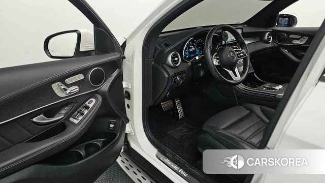 Mercedes-Benz GLC-Class X253 2021 Белый из Кореи, фото 2