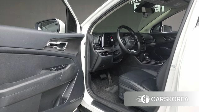 Kia Sportage 5th Generation 2023 Белый из Кореи, фото 2