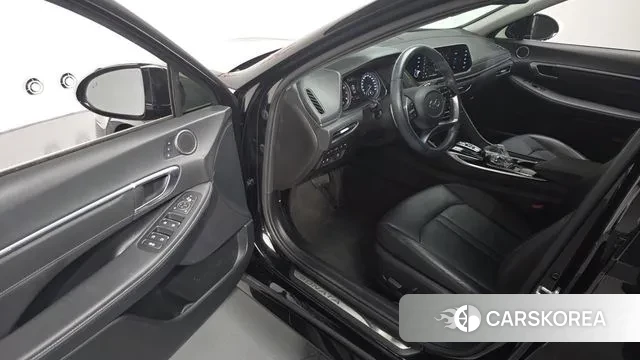 Hyundai Sonata (DN8) 2021 Черный из Кореи, фото 2