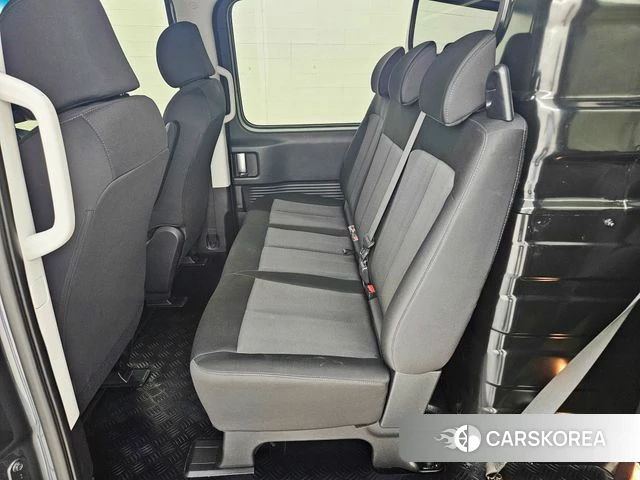 Hyundai Staria 2023 Серый из Кореи, фото 2