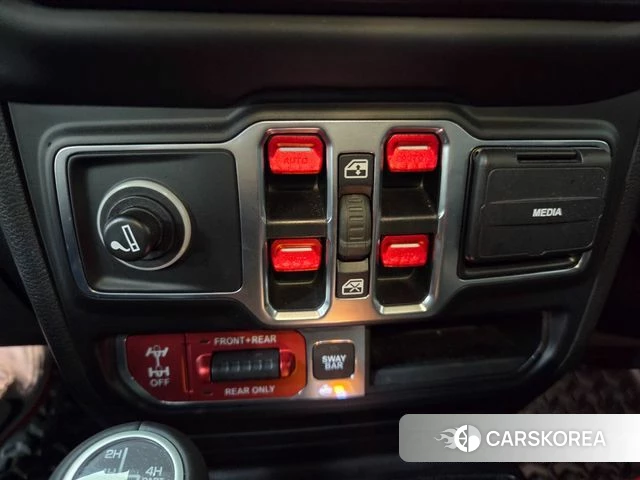 Jeep Wrangler (JL) 2019 Черный из Кореи, фото 2