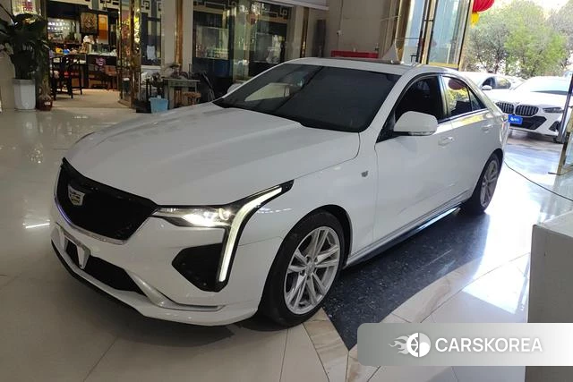 Cadillac CT4 2021 Белый из Китая, фото 2