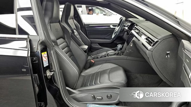 Volkswagen Arteon 2022 Черный из Кореи, фото 2