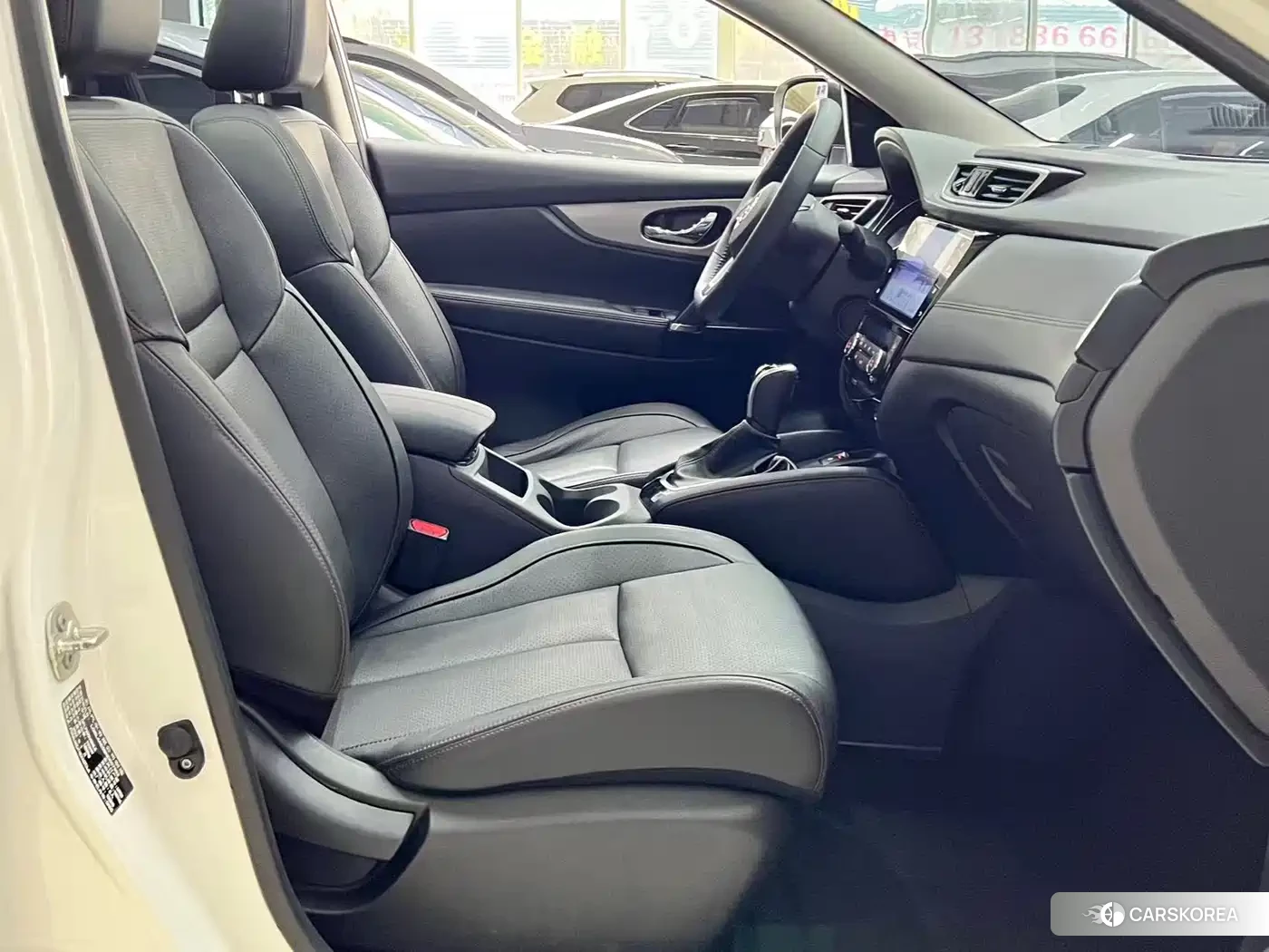 Nissan Qashqai 2022 Белый из Китая, фото 2