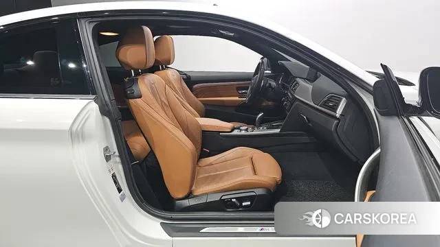 BMW 4 Series (F32) 2018 Белый из Кореи, фото 2