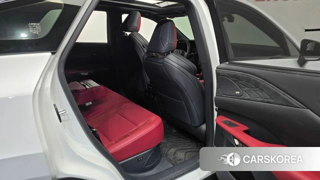 Lexus RX500h 5th generation 2025 Белый из Кореи, фото 2