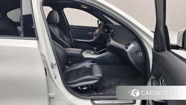 BMW 3 Series (G20) 2019 Белый из Кореи, фото 2