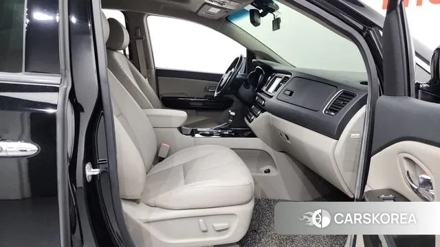 Kia The New Carnival 2018 Черный из Кореи, фото 2