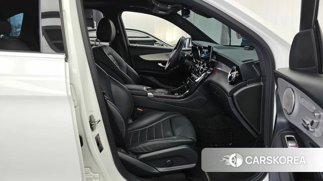 Mercedes-Benz GLC-Class X253 2020 Белый из Кореи, фото 2
