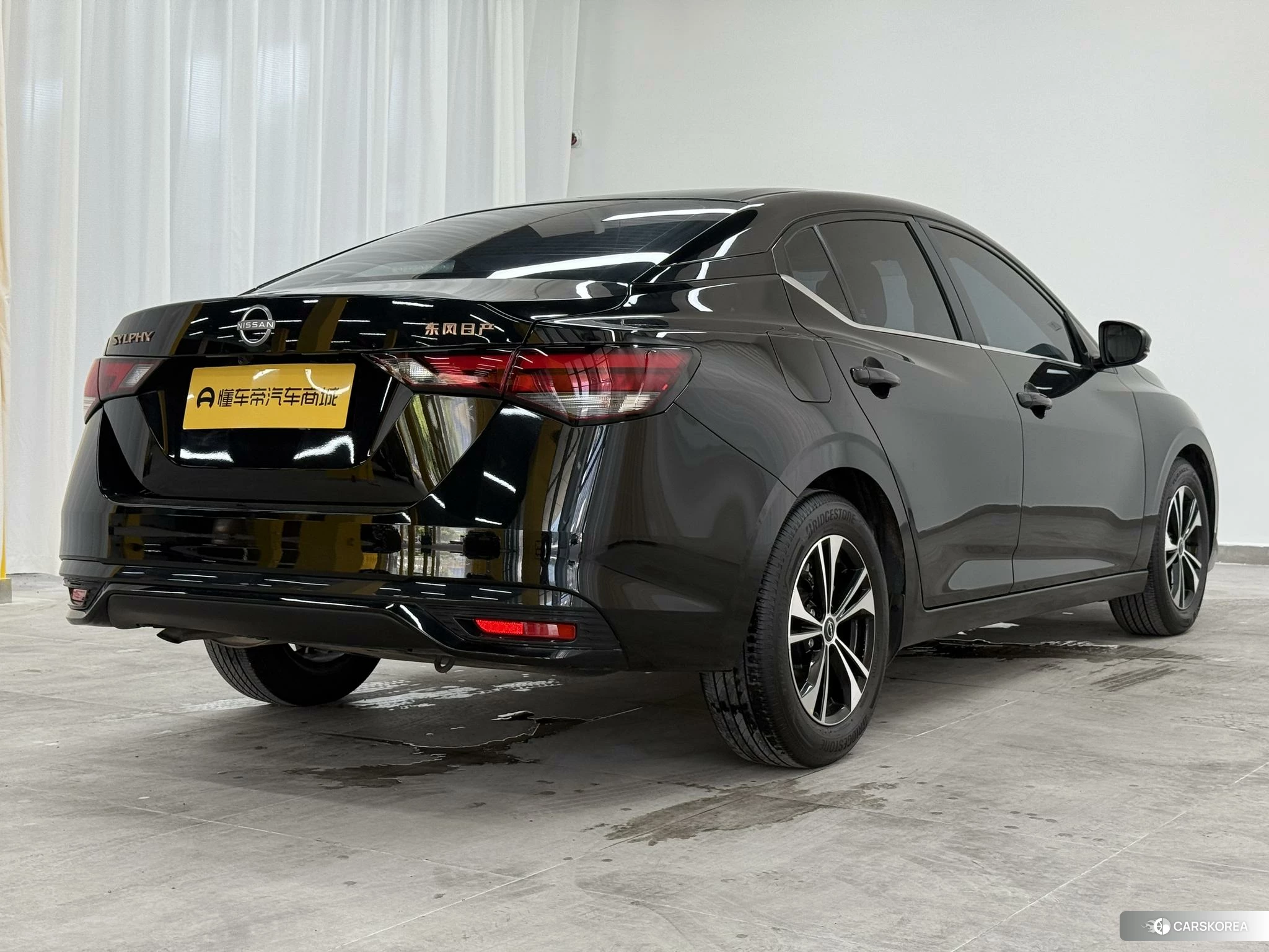 Nissan Xuan Yi 2024 Черный из Китая, фото 2