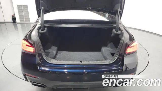 BMW 5 Series (G30) 2020 Черный из Кореи, фото 2