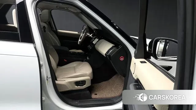 Land Rover Discovery 5 2019 Белый из Кореи, фото 2