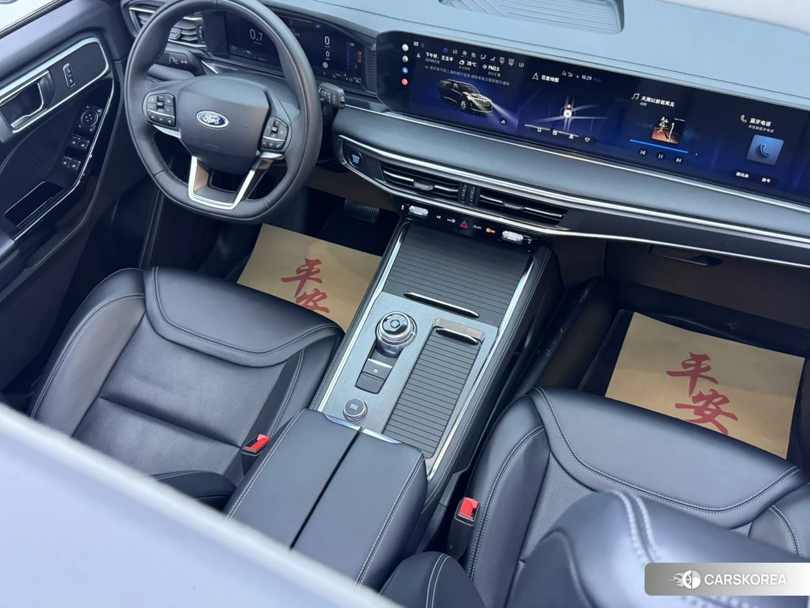 Ford Explorer 2024 Черный из Китая, фото 2