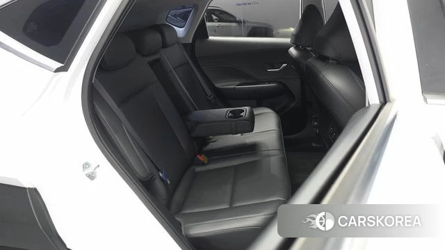Hyundai Kona (SX2) 2023 Белый из Кореи, фото 2