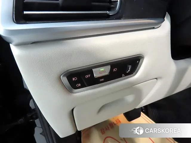 BMW X7 (G07) 2021 Черный из Кореи, фото 2